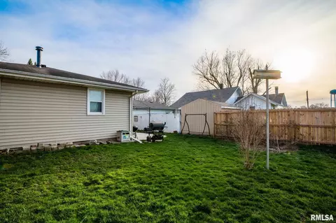 508 E 4th St, Glasford, IL 61533 photo 39