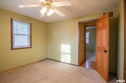 508 E 4th St, Glasford, IL 61533 photo 25