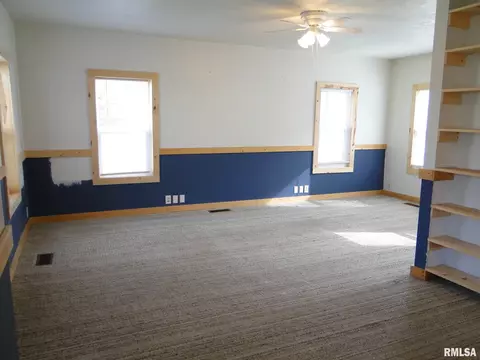 415 W Pierce St, Macomb, IL 61455 photo 8