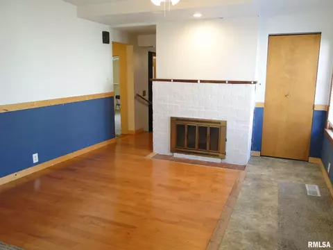 415 W Pierce St, Macomb, IL 61455 photo 6