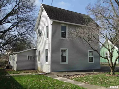 415 W Pierce St, Macomb, IL 61455 photo 1