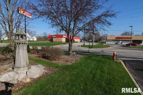 502 W Center St, Eureka, IL 61530 photo 39