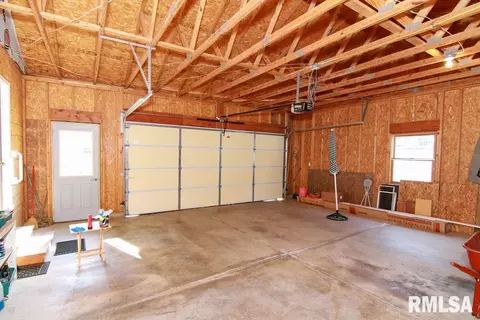 502 W Center St, Eureka, IL 61530 photo 33