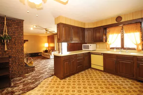1361 N Forrest Dr, Metamora, IL 61548 photo 16