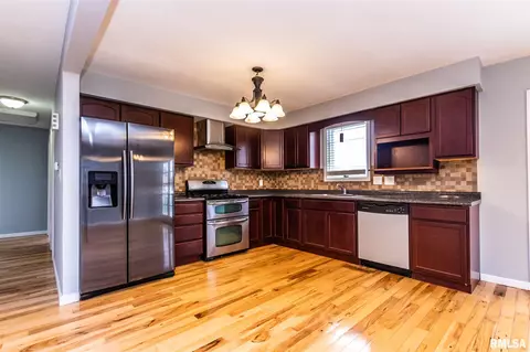 4601 S Lake Camelot Dr, Mapleton, IL 61547 photo 10