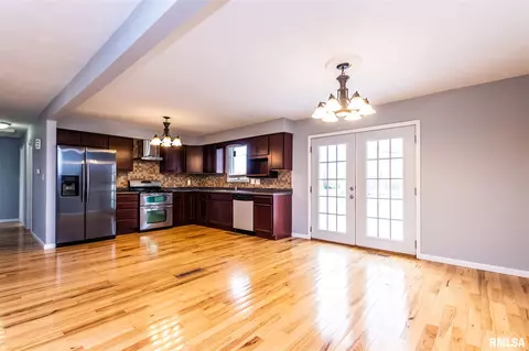 4601 S Lake Camelot Dr, Mapleton, IL 61547 photo 7