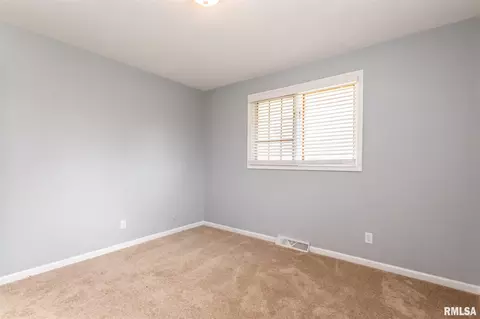 4601 S Lake Camelot Dr, Mapleton, IL 61547 photo 28