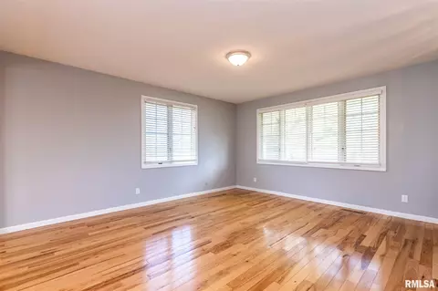 4601 S Lake Camelot Dr, Mapleton, IL 61547 photo 5