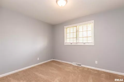 4601 S Lake Camelot Dr, Mapleton, IL 61547 photo 14