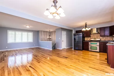4601 S Lake Camelot Dr, Mapleton, IL 61547 photo 9