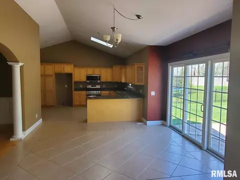 306 Westminster Rd, Germantown Hills, IL 61548 photo 6