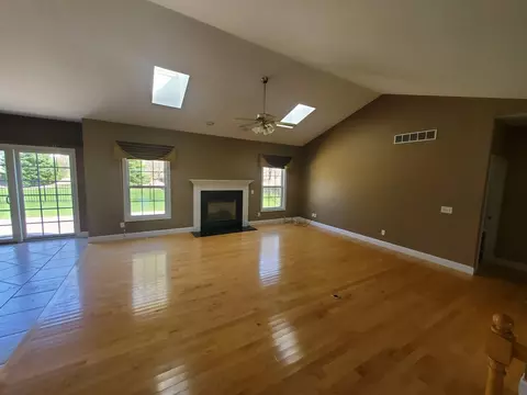 306 Westminster Rd, Germantown Hills, IL 61548 photo 3