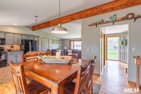 9124 S J T Court Ct, Mapleton, IL 61547 photo 8