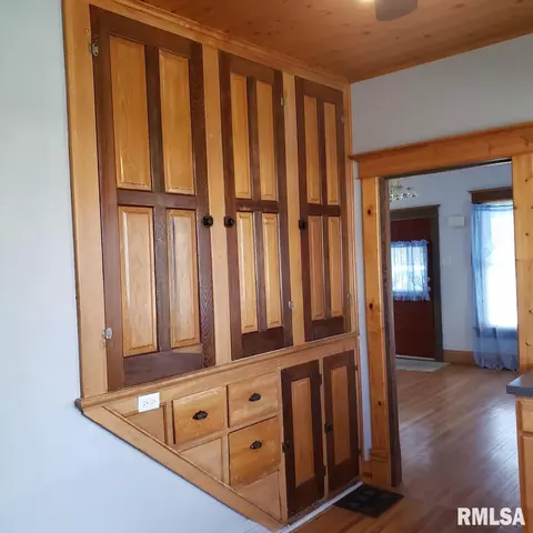 66 E Birch St, Canton, IL 61520 photo 17
