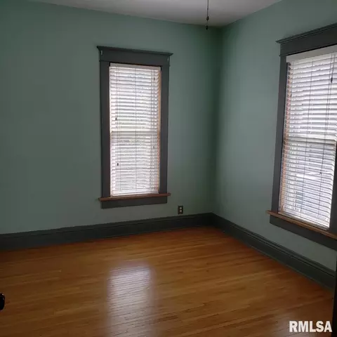 66 E Birch St, Canton, IL 61520 photo 37