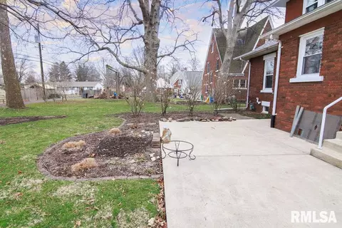 512 N Main St, Eureka, IL 61530 photo 43