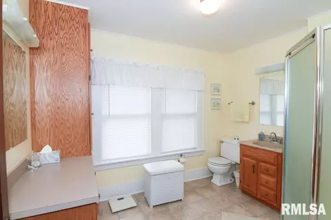 512 N Main St, Eureka, IL 61530 photo 33
