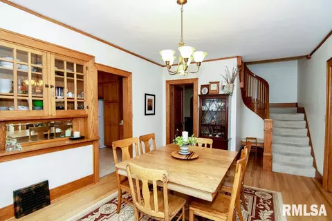 512 N Main St, Eureka, IL 61530 photo 12