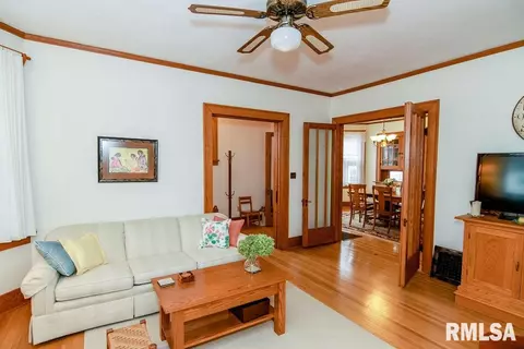 512 N Main St, Eureka, IL 61530 photo 14