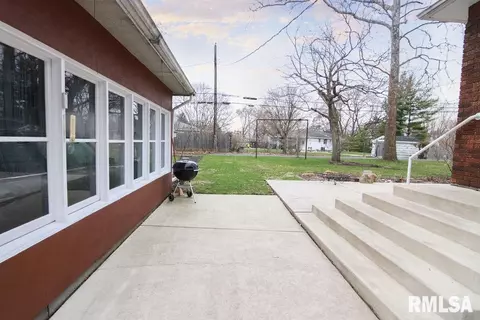 512 N Main St, Eureka, IL 61530 photo 44