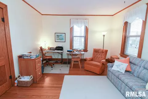 512 N Main St, Eureka, IL 61530 photo 21