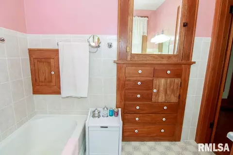 512 N Main St, Eureka, IL 61530 photo 25