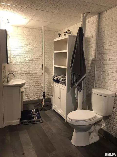 1470 E Sycamore St, Canton, IL 61520 photo 38