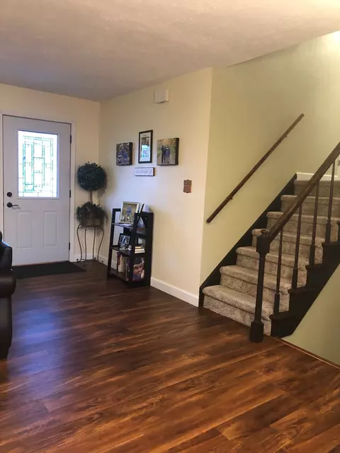 1470 E Sycamore St, Canton, IL 61520 photo 5