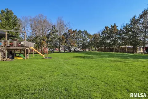 309 W Hills St, Eureka, IL 61530 photo 27