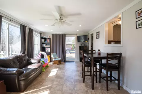 1507 N Kickapoo St, Peoria, IL 61604 photo 30