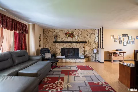 7624 W Chestnut Dr, Edwards, IL 61528 photo 5
