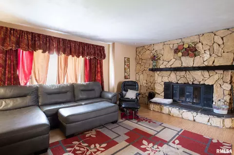 7624 W Chestnut Dr, Edwards, IL 61528 photo 9