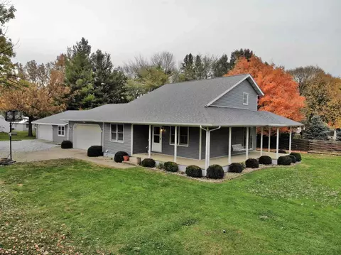 994 E Ash St, Canton, IL 61520 photo 32