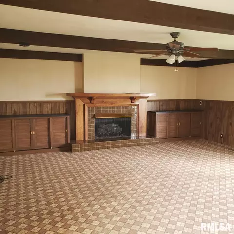 1105 E Linn St, Canton, IL 61520 photo 15