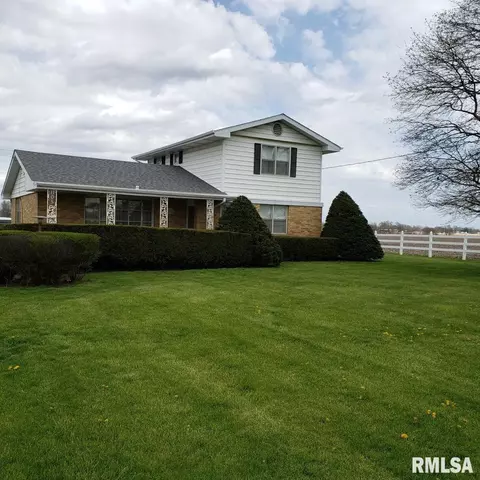 1105 E Linn St, Canton, IL 61520 photo 9