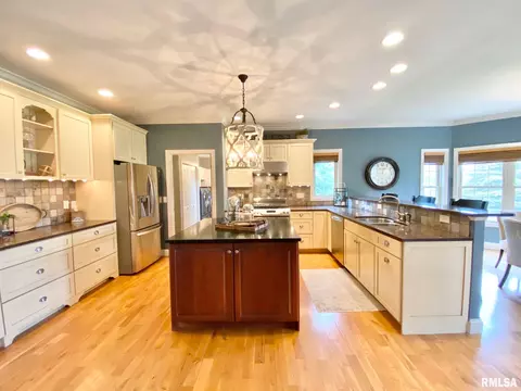 569 Pheasant Trl, Metamora, IL 61548 photo 16