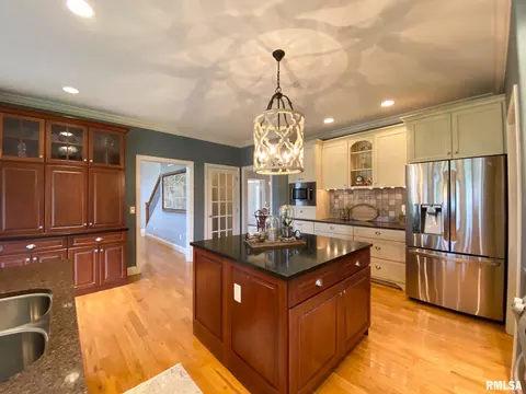 569 Pheasant Trl, Metamora, IL 61548 photo 21