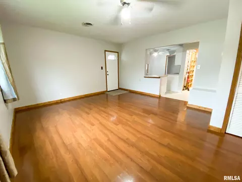 514 W Sunset Dr, Eureka, IL 61530 photo 22