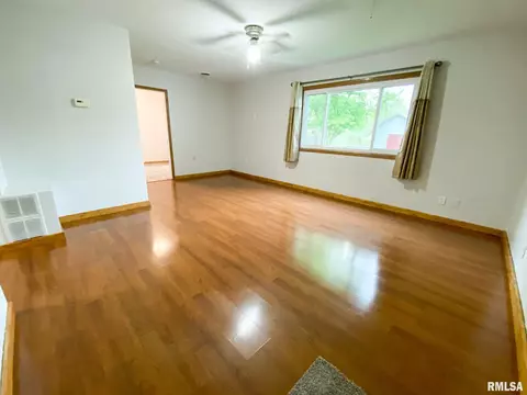 514 W Sunset Dr, Eureka, IL 61530 photo 25