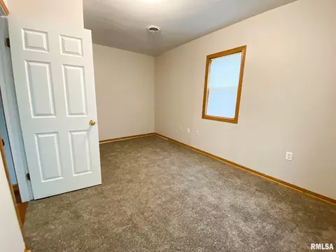 514 W Sunset Dr, Eureka, IL 61530 photo 17
