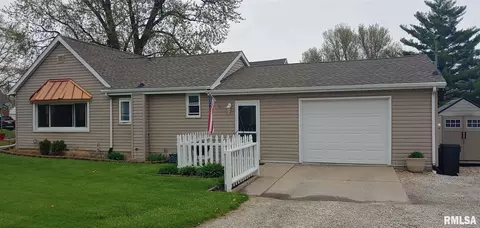 201 E 9th St, Glasford, IL 61533 photo 5