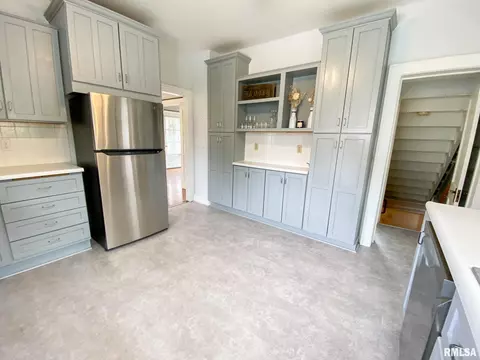 710 S Vennum St, Eureka, IL 61530 photo 11