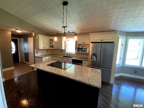 8507 W Pfeiffer Rd, Mapleton, IL 61547 photo 3