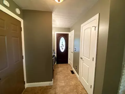 8507 W Pfeiffer Rd, Mapleton, IL 61547 photo 2