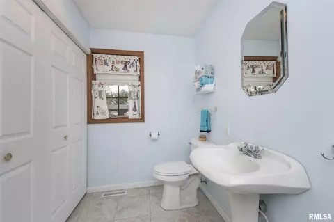 1655 Knapp Dr, Congerville, IL 61729 photo 33
