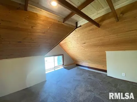 815 W Maple St, Canton, IL 61520 photo 28