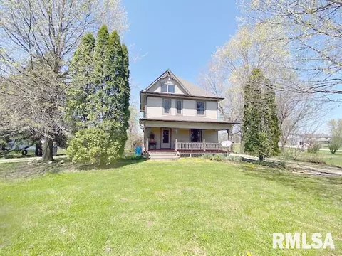 815 W Maple St, Canton, IL 61520 photo 1