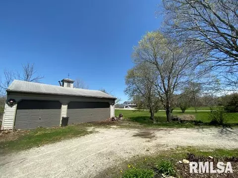 815 W Maple St, Canton, IL 61520 photo 38