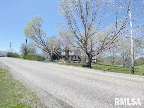 815 W Maple St, Canton, IL 61520 photo 45