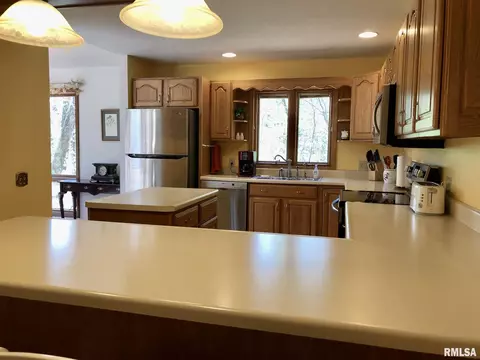 41 Flag Rd, Macomb, IL 61455 photo 5